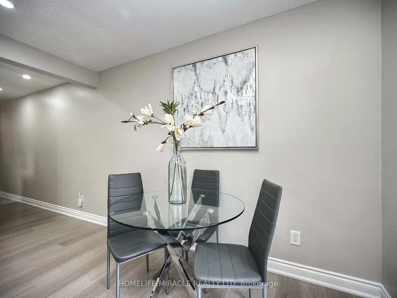 10, Grasspoint, Northgate, Brampton