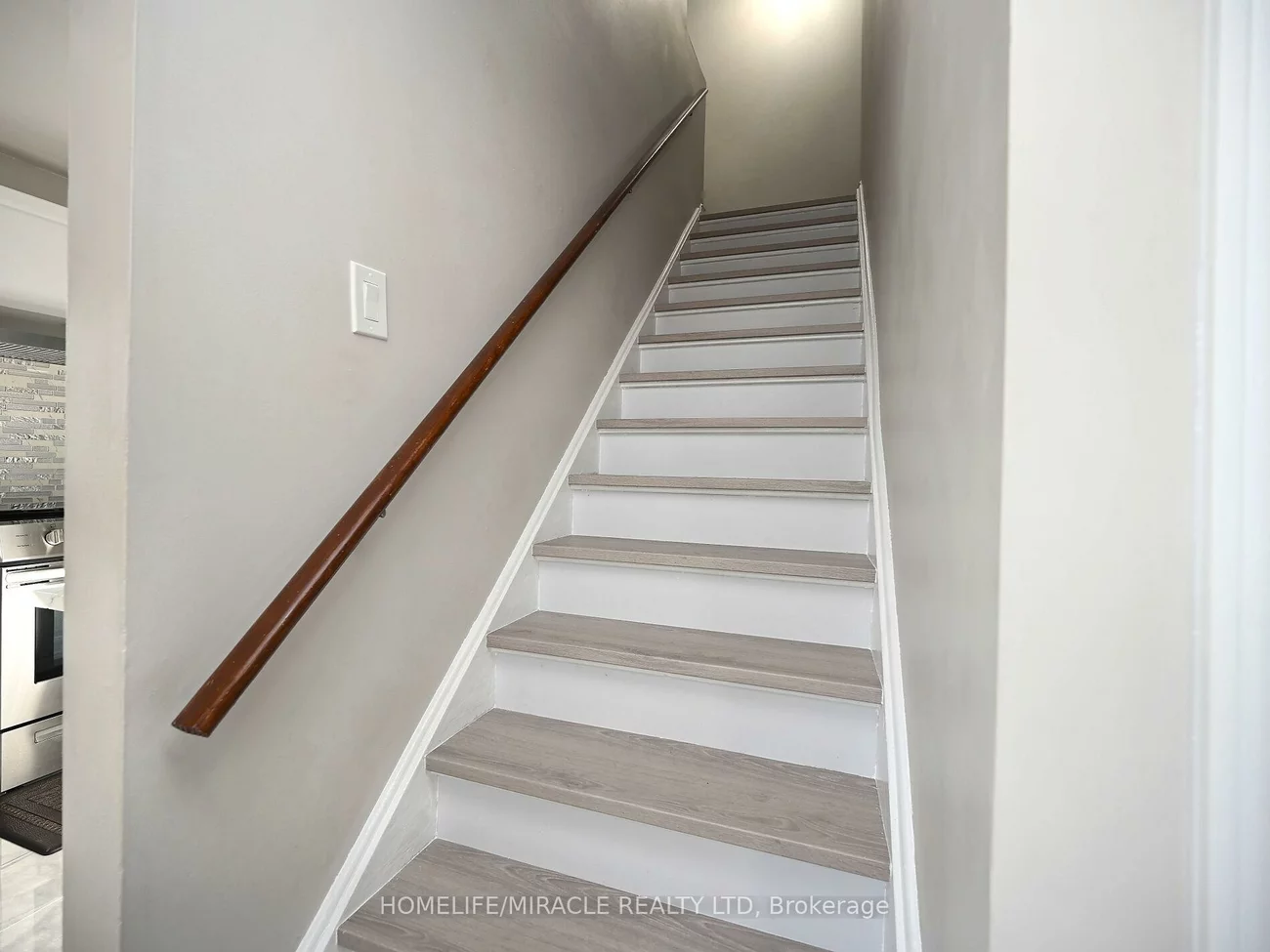 10, Grasspoint, Northgate, Brampton