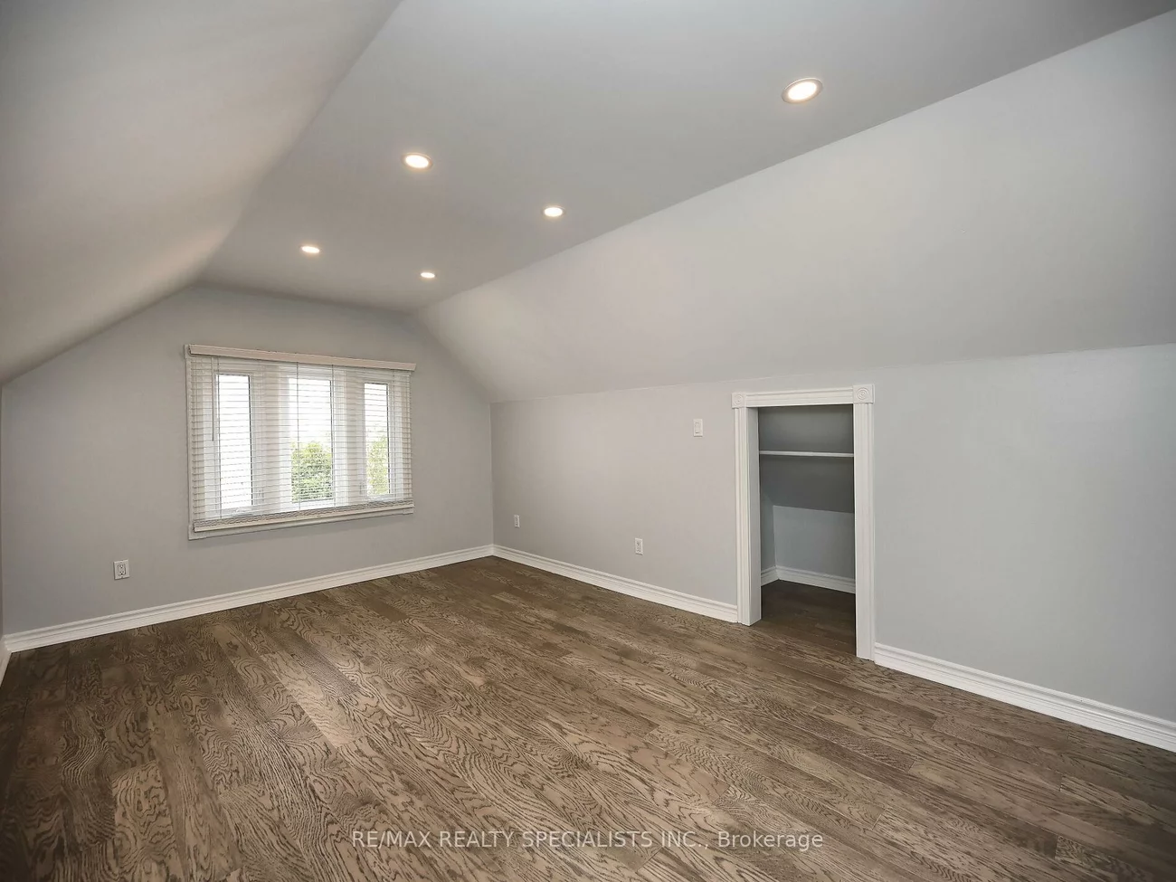 12, Elizabeth, Downtown Brampton, Brampton