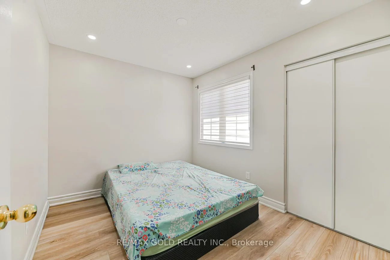 17, Levida, Vales of Castlemore, Brampton