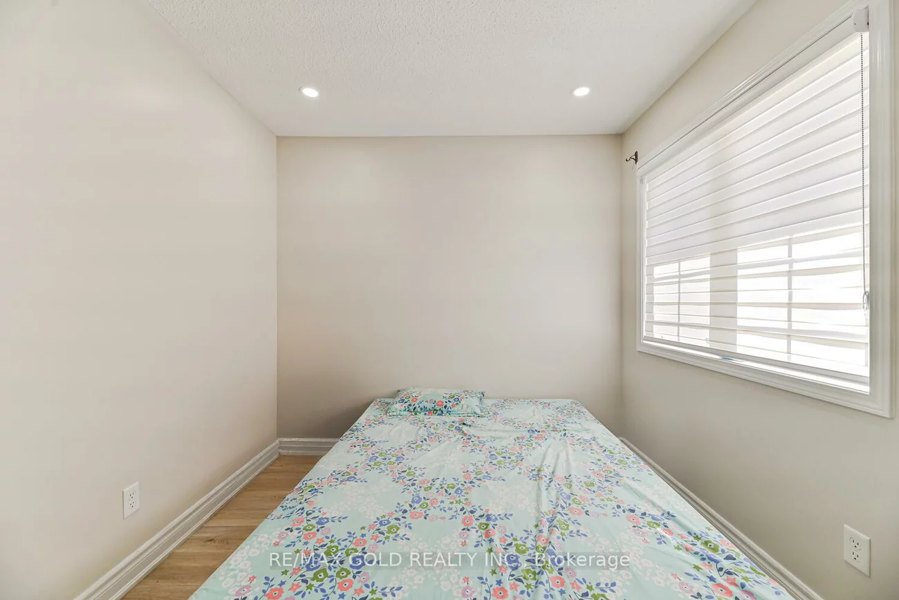 17, Levida, Vales of Castlemore, Brampton