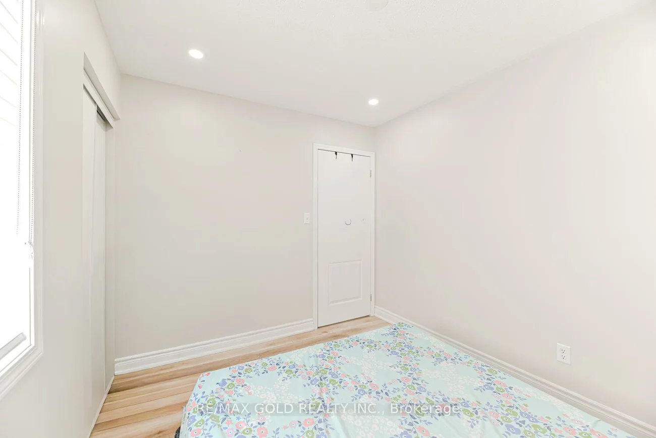 17, Levida, Vales of Castlemore, Brampton