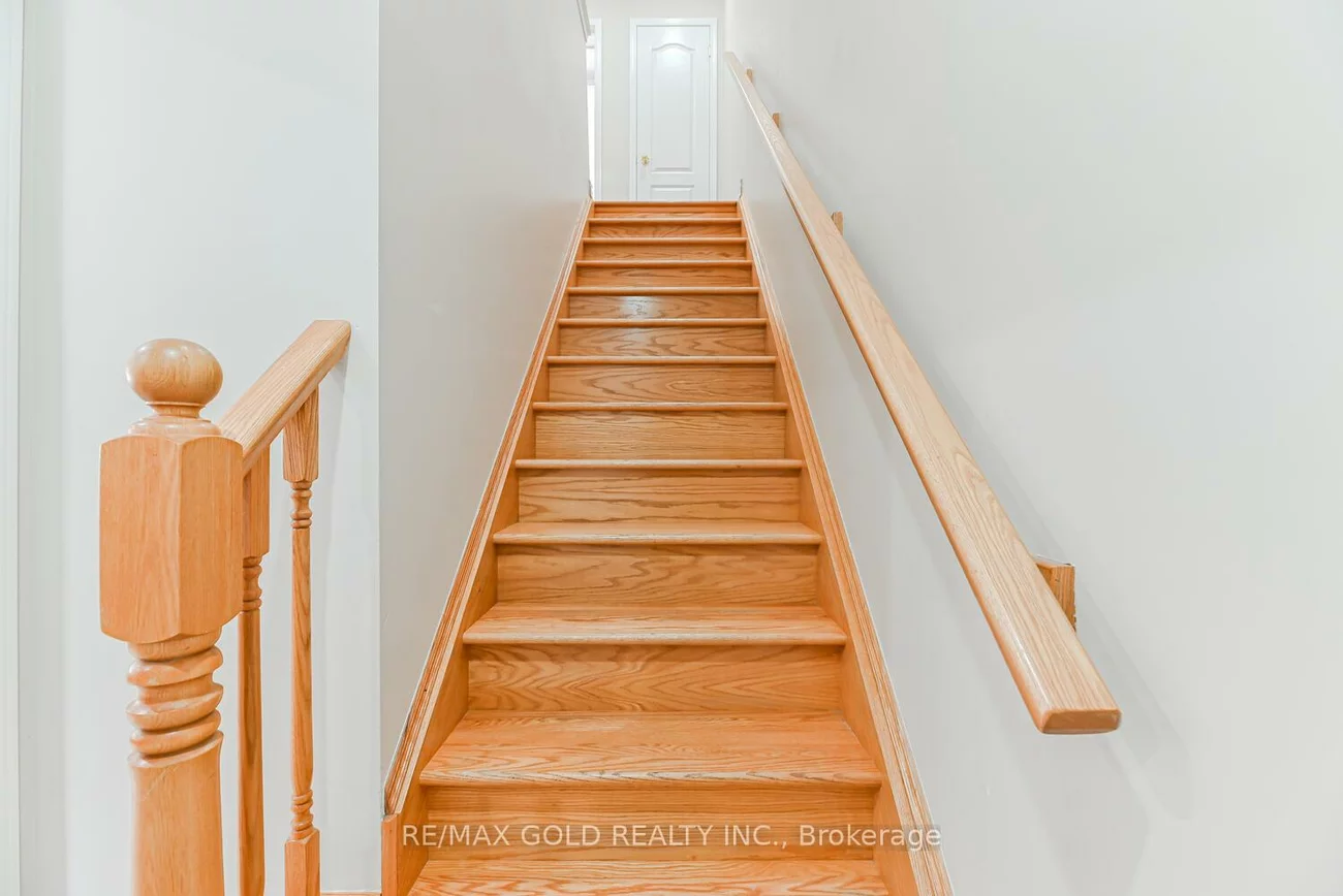 17, Levida, Vales of Castlemore, Brampton