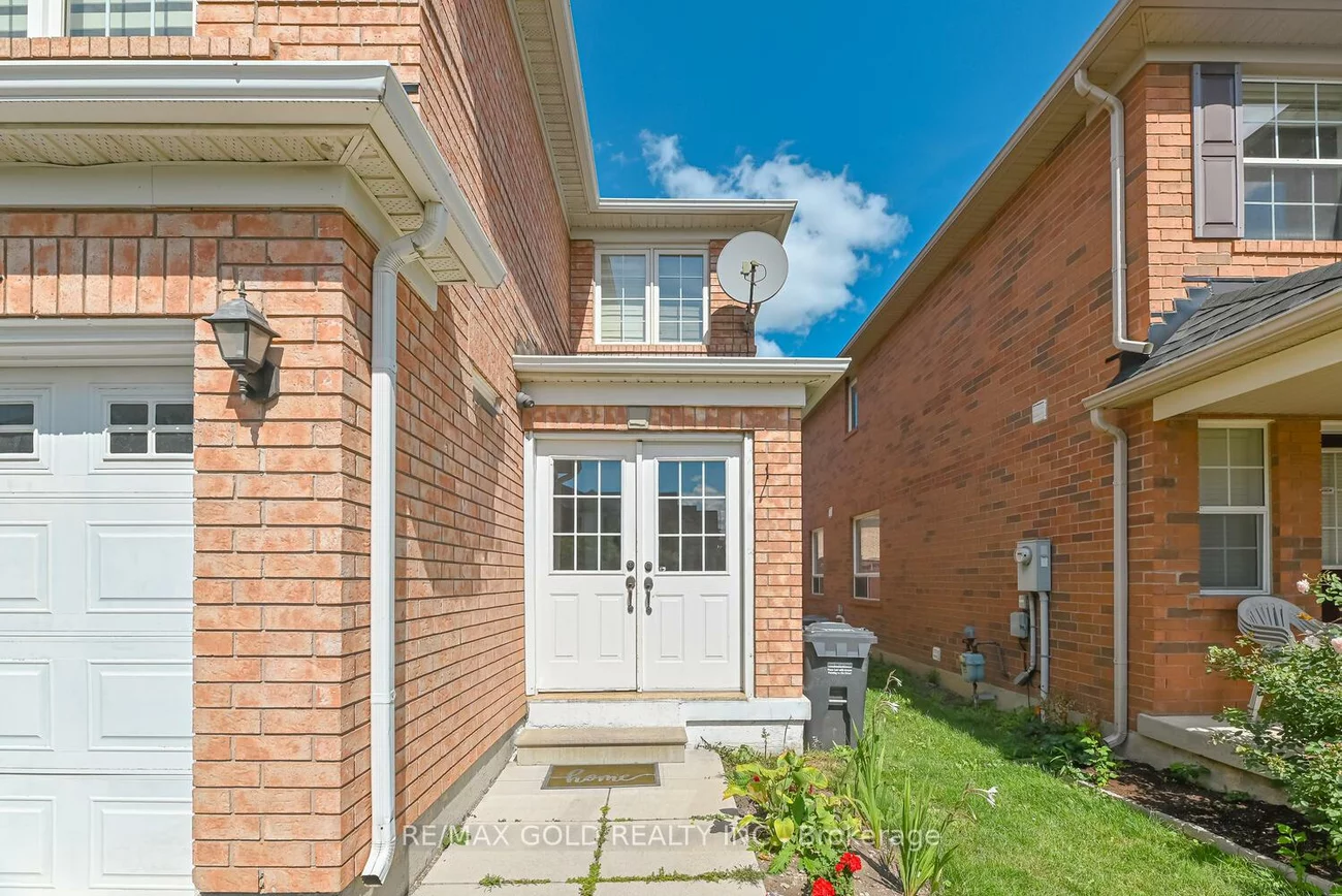 17, Levida, Vales of Castlemore, Brampton