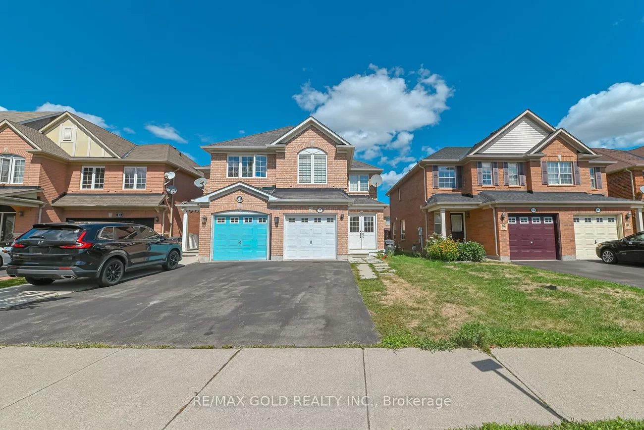 17, Levida, Vales of Castlemore, Brampton