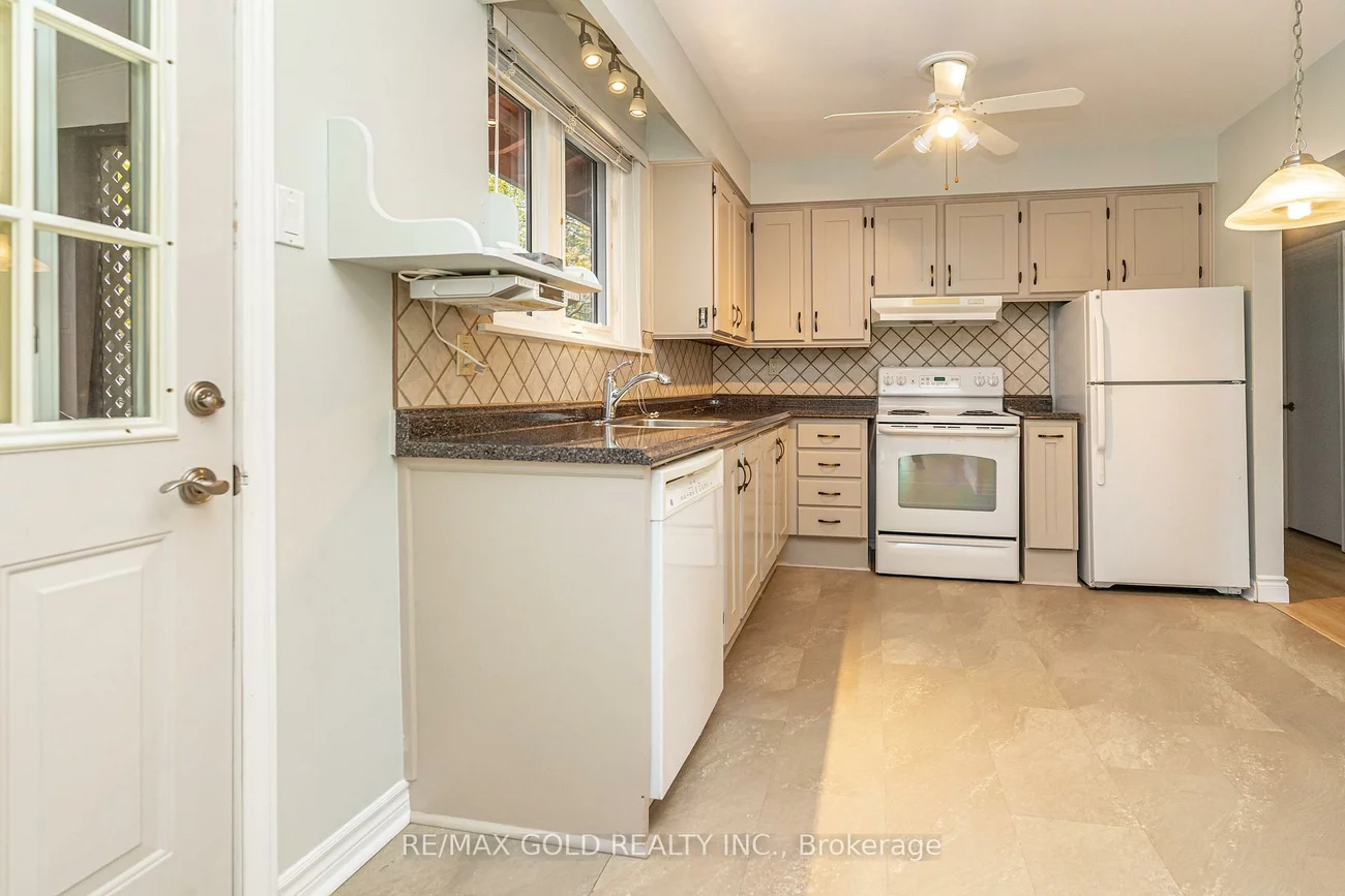 57, alderbury, Avondale, Brampton