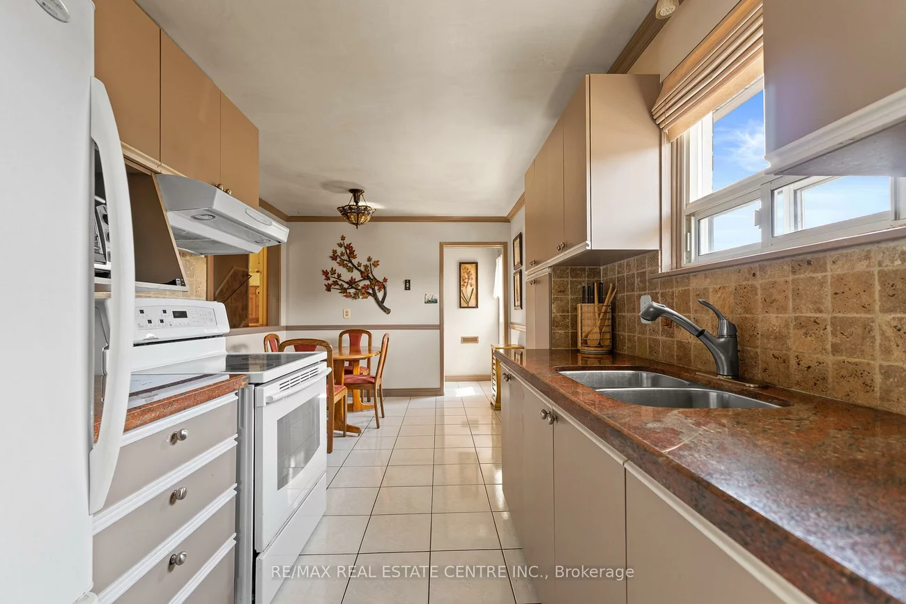 48, Marblehead, Central Park, Brampton