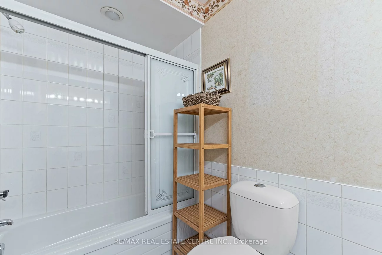 48, Marblehead, Central Park, Brampton