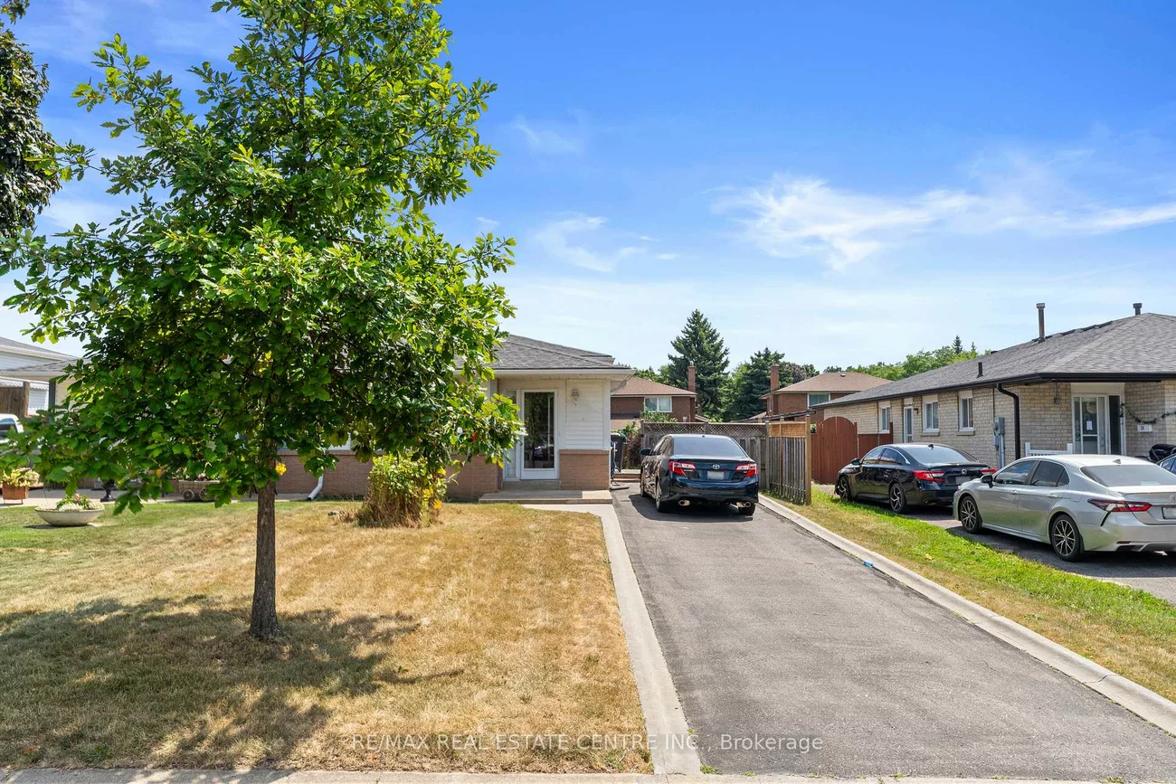 48, Marblehead, Central Park, Brampton