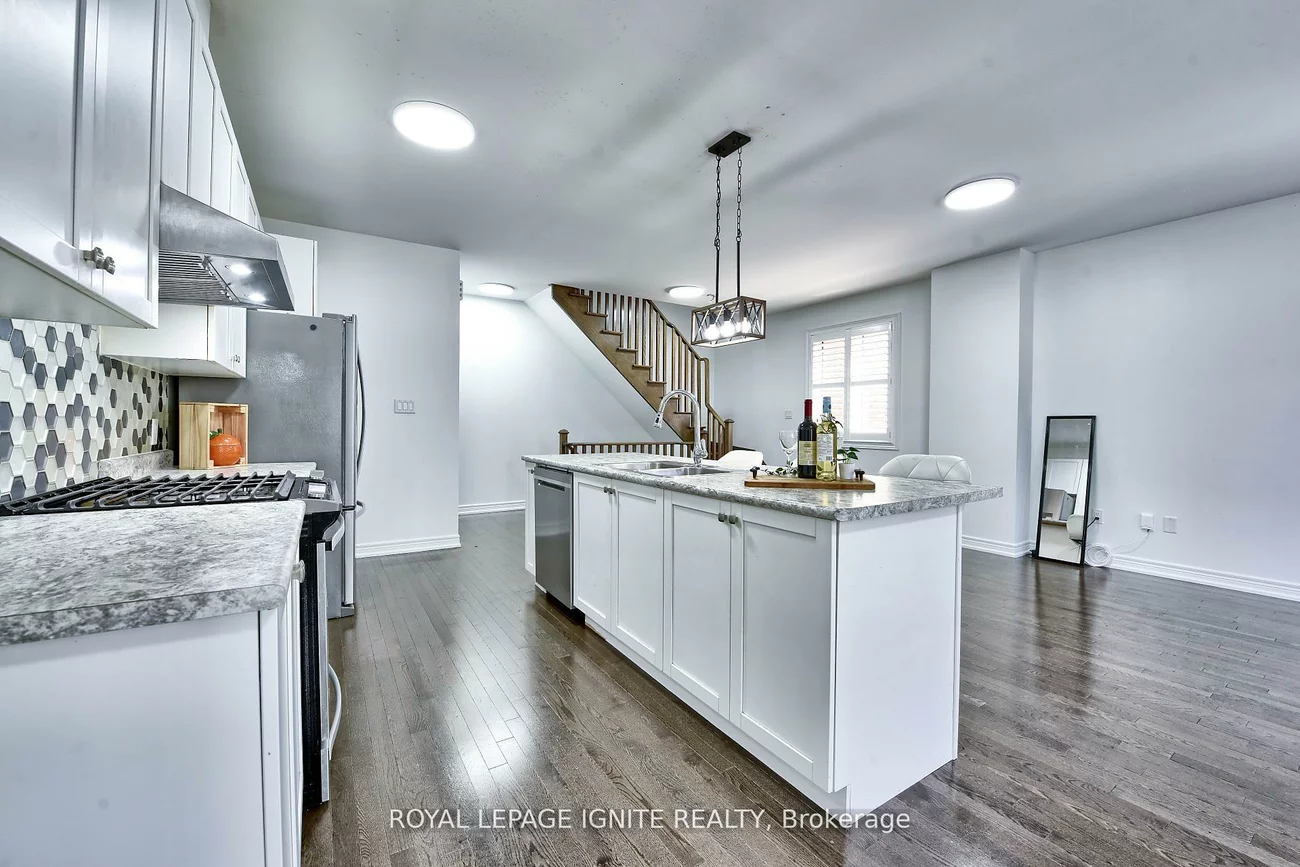 25, Haymarket, Northwest Brampton, Brampton