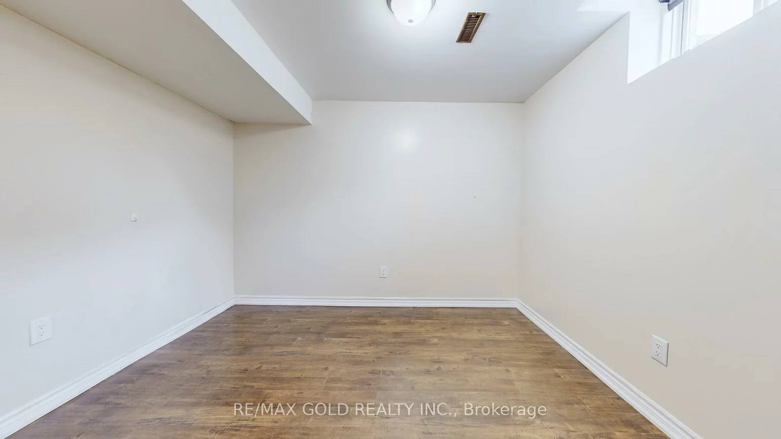 7, Chudleigh, Credit Valley, Brampton