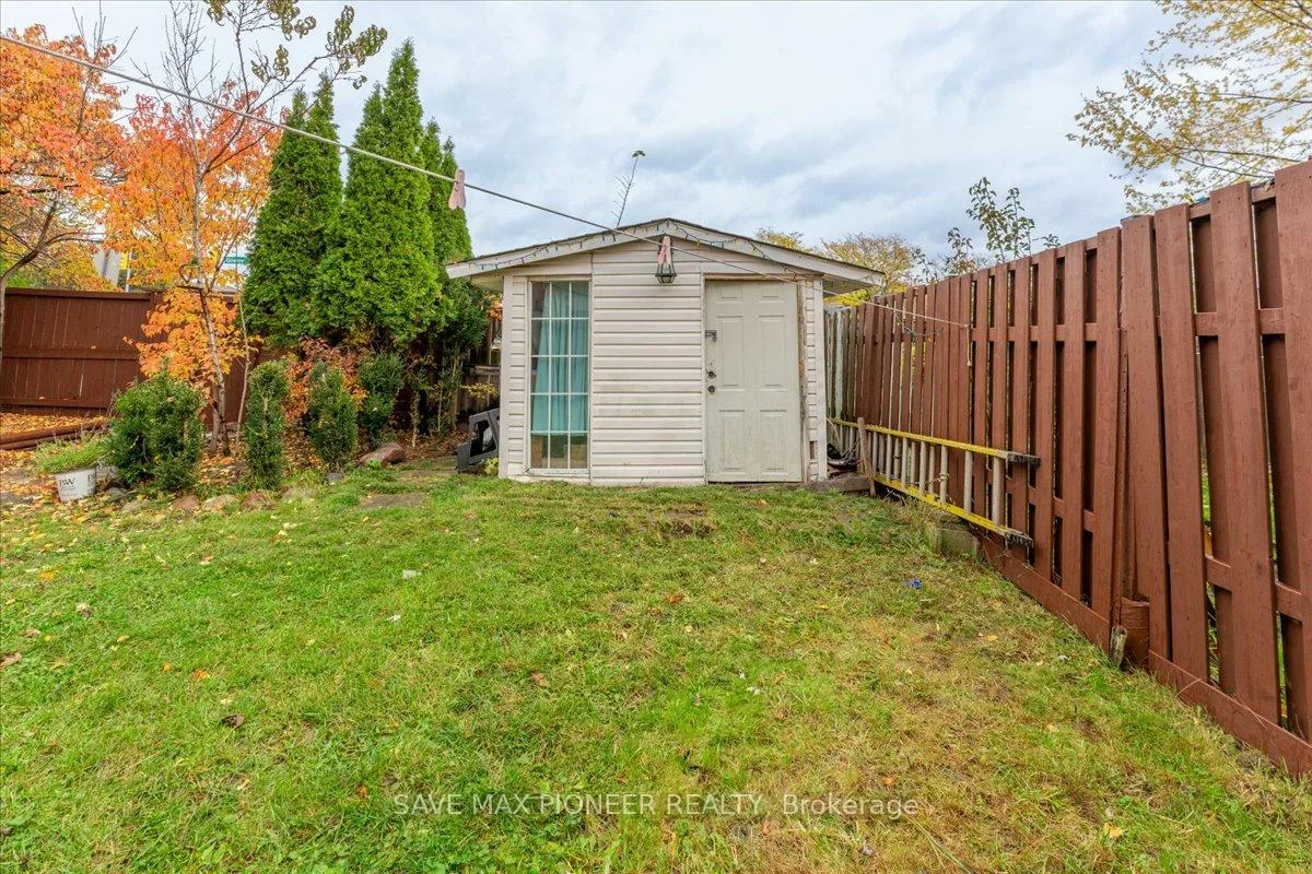 11, Great Oak, Northgate, Brampton