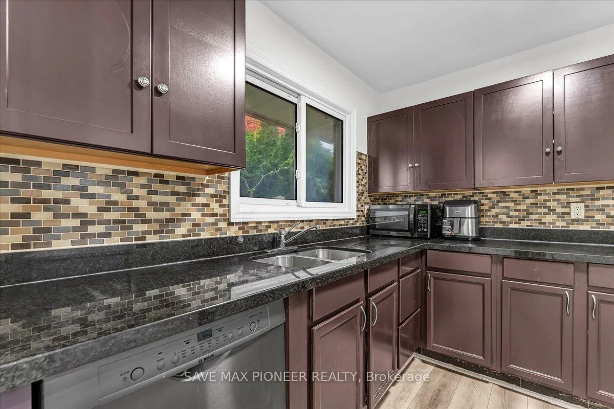 11, Great Oak, Northgate, Brampton