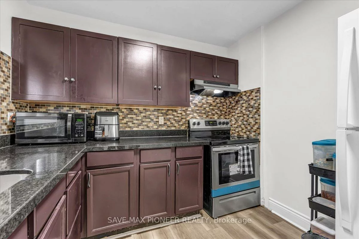 11, Great Oak, Northgate, Brampton
