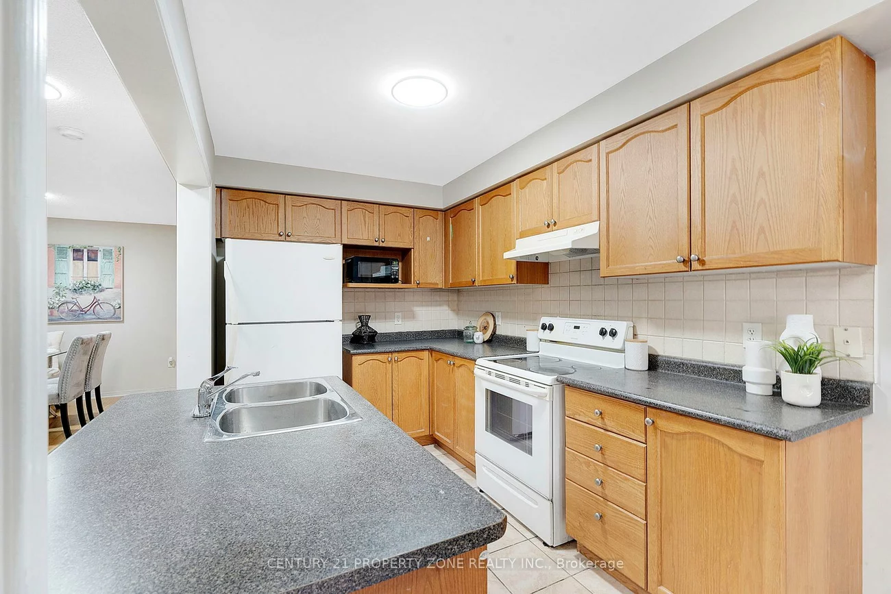 42, Mossgrove, Northwest Sandalwood Parkway, Brampton