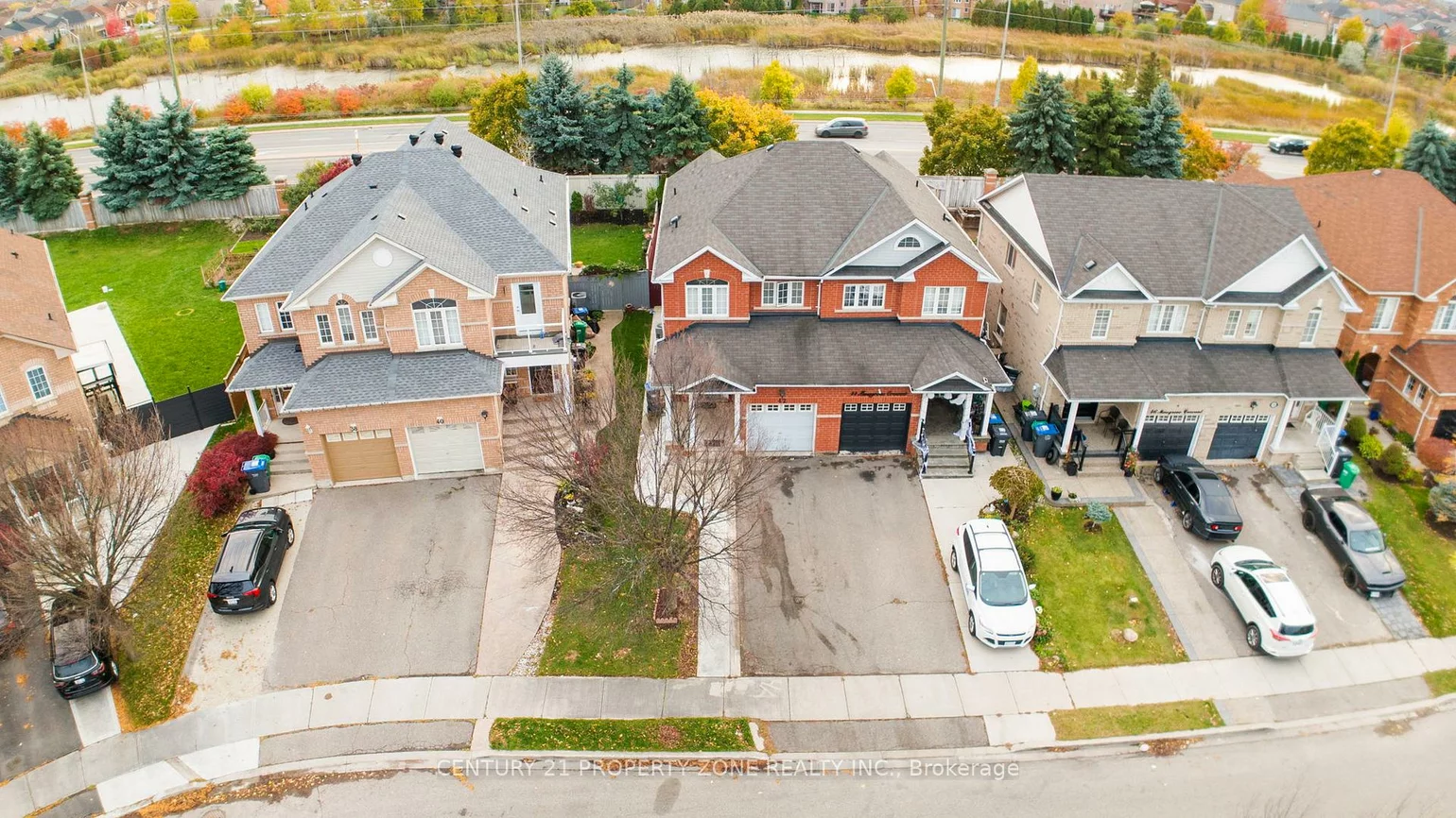 42, Mossgrove, Northwest Sandalwood Parkway, Brampton