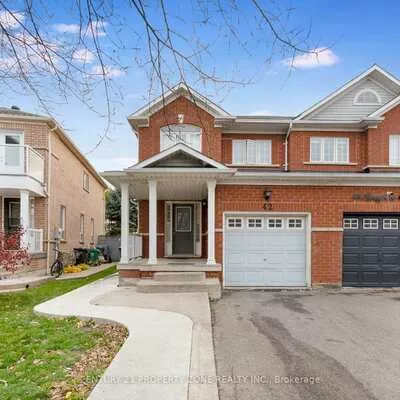 42, Mossgrove, Northwest Sandalwood Parkway, Brampton
