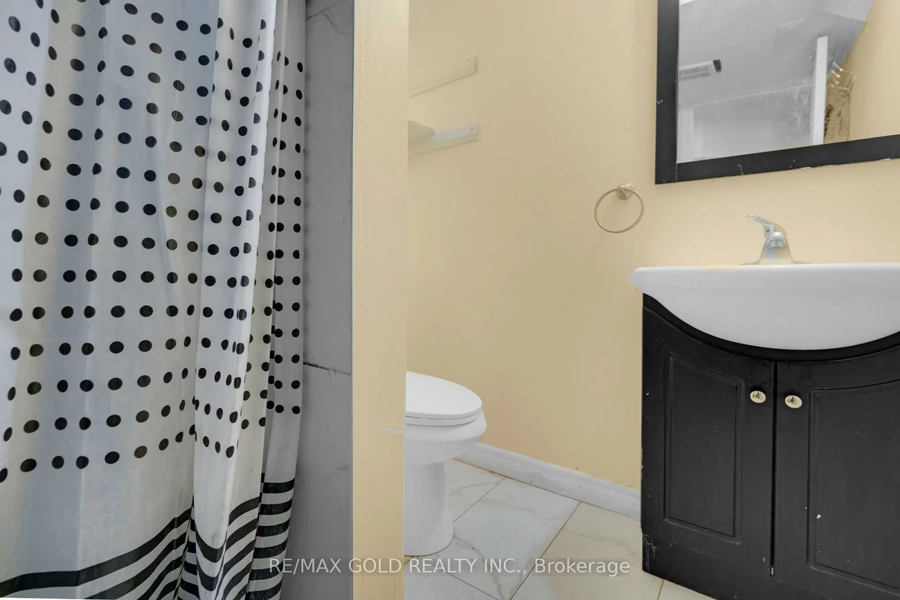 30, Worthington, Fletcher's Meadow, Brampton