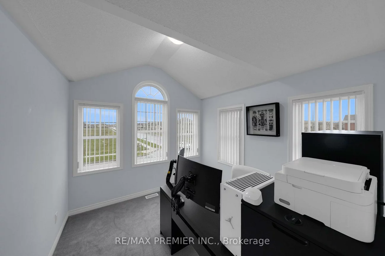 258, Remembrance, Northwest Brampton, Brampton