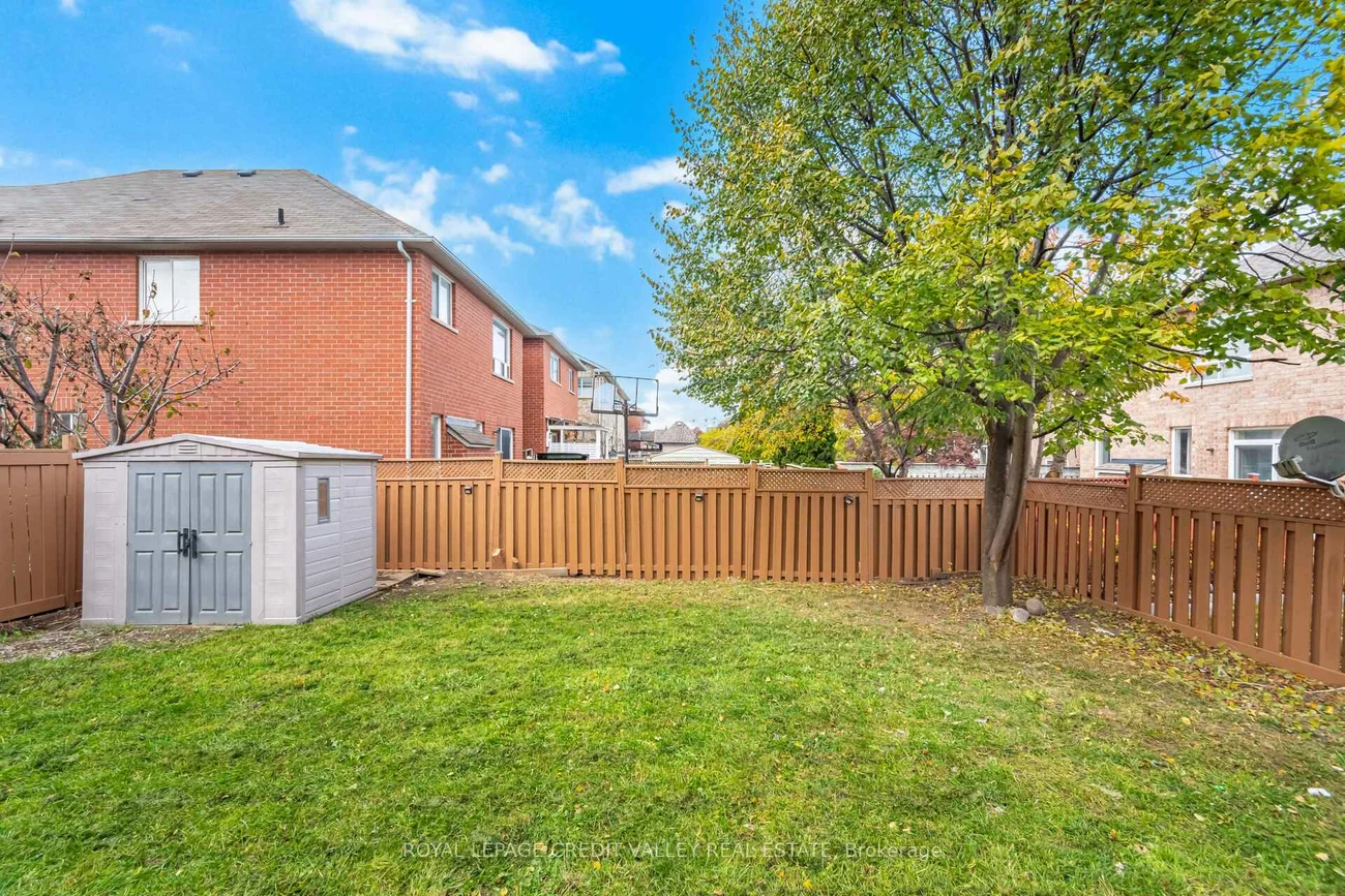 70, Blue Diamond, Bramalea North Industrial, Brampton