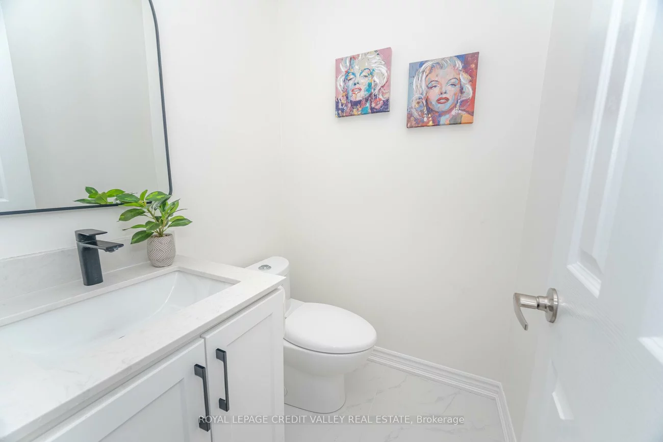 70, Blue Diamond, Bramalea North Industrial, Brampton