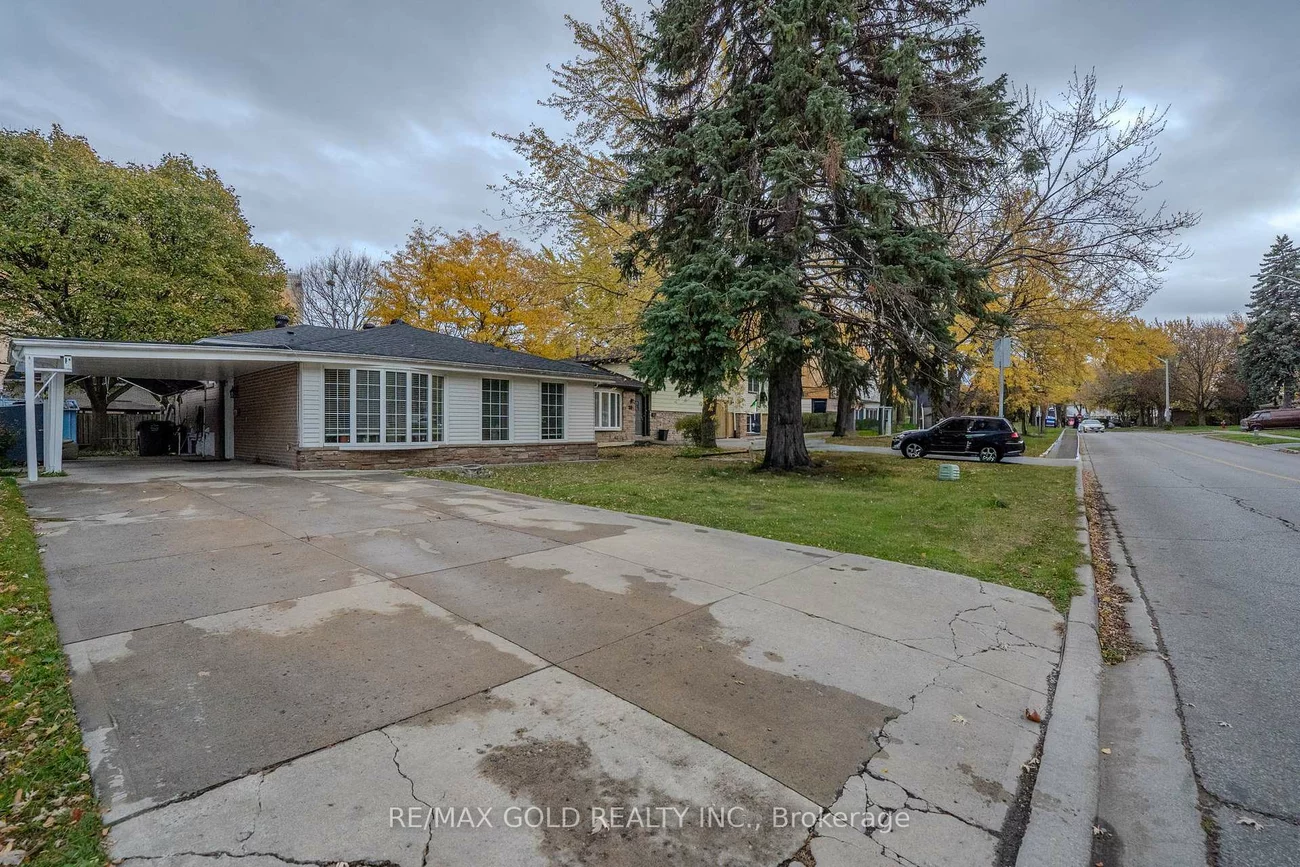 13, TULLAMORE, Brampton East, Brampton