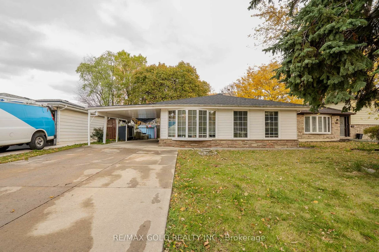 13, TULLAMORE, Brampton East, Brampton