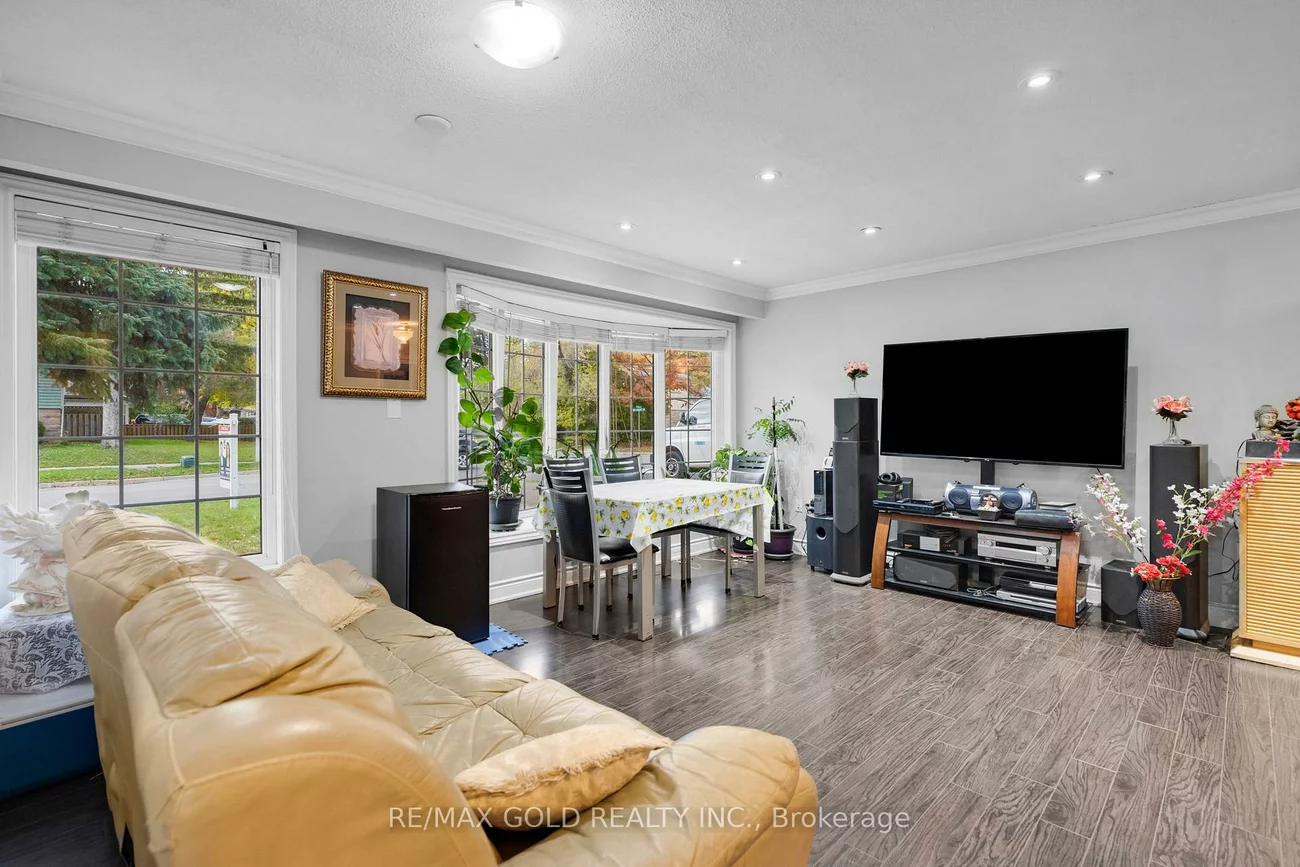 13, TULLAMORE, Brampton East, Brampton