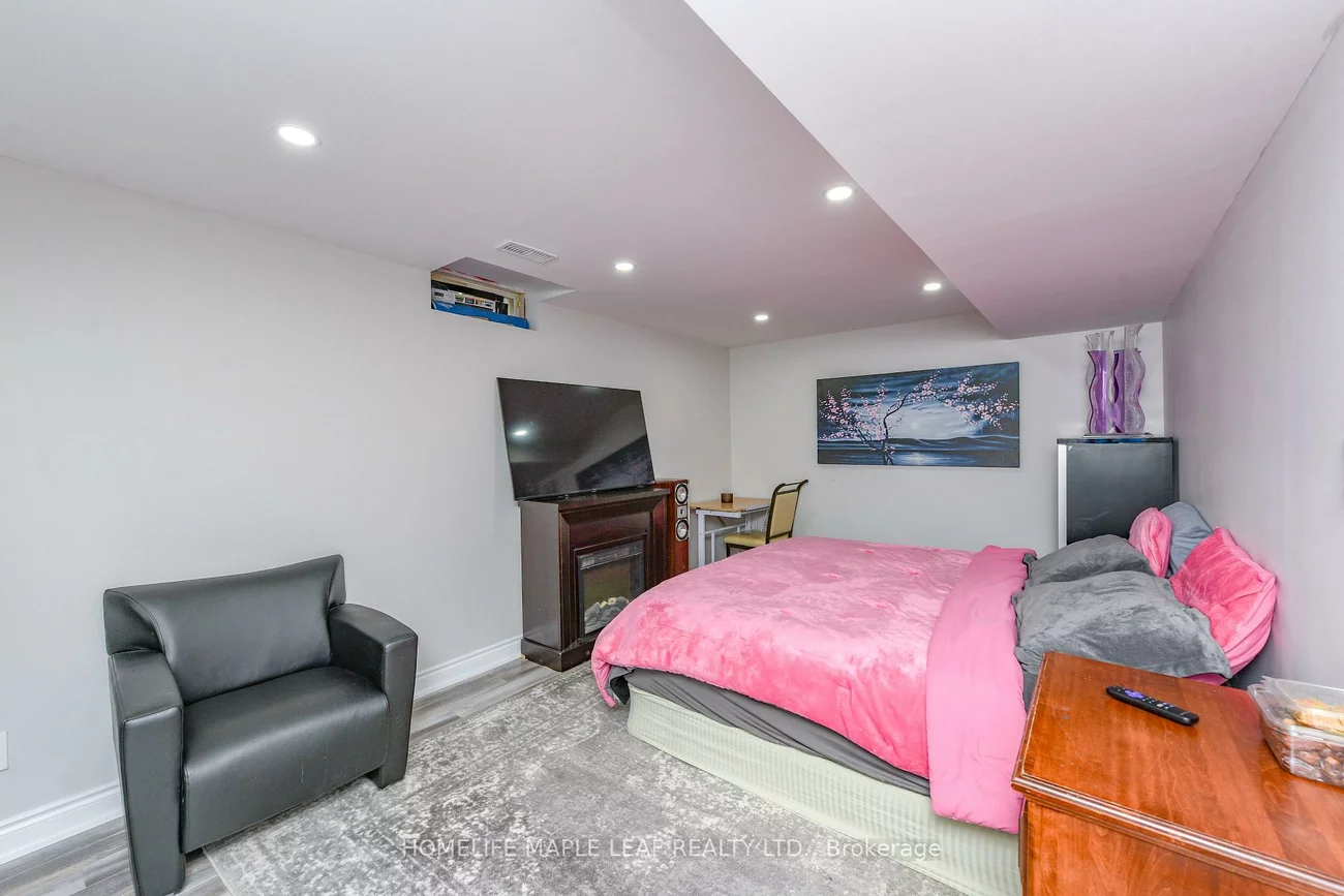 250, Brisdale, Fletcher's Meadow, Brampton