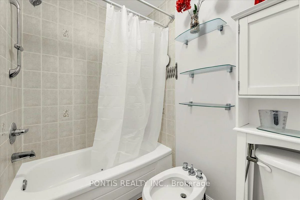 52, Emmett, Fletcher's Meadow, Brampton