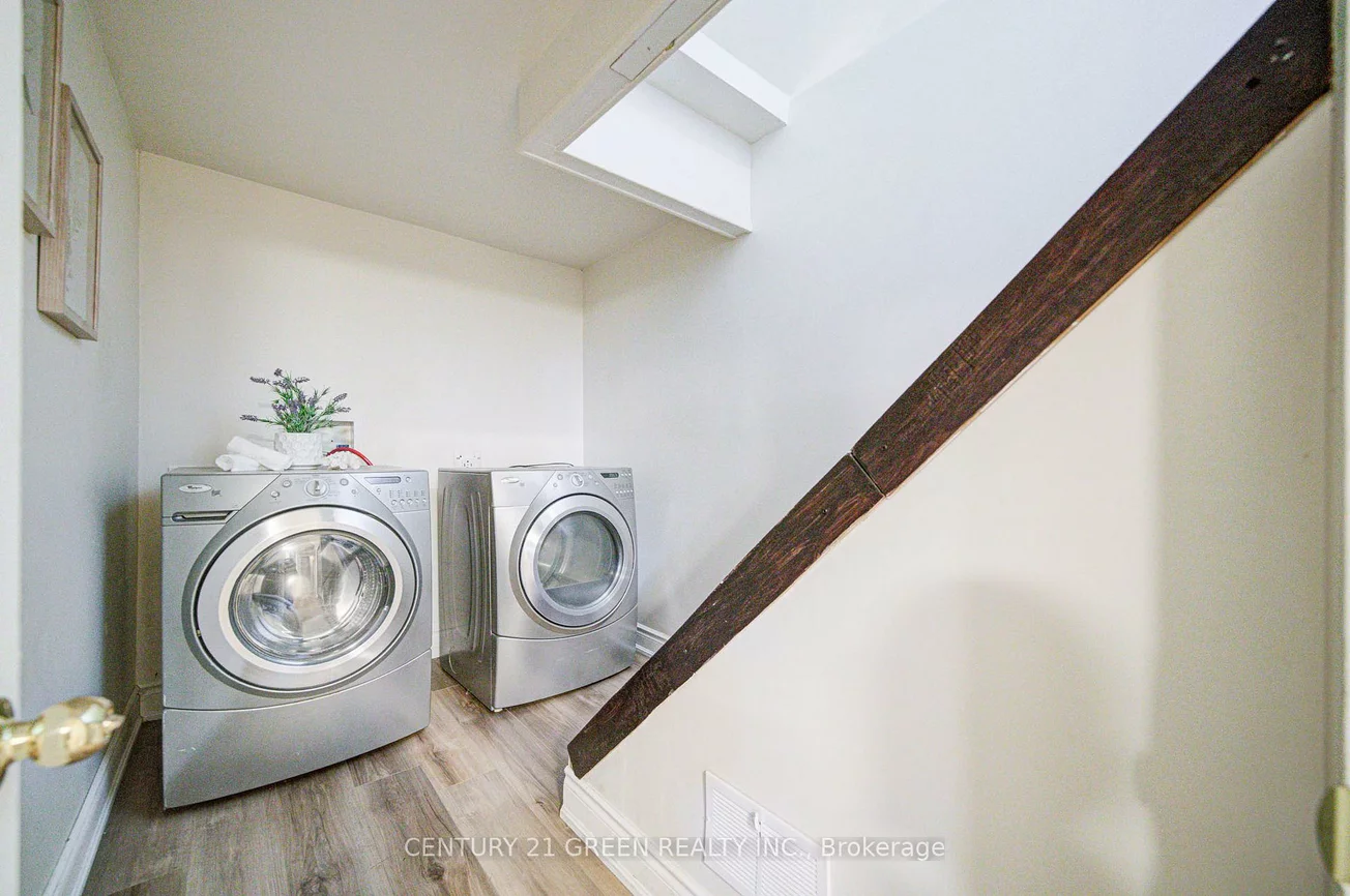 1, Greenarrow, Brampton North, Brampton