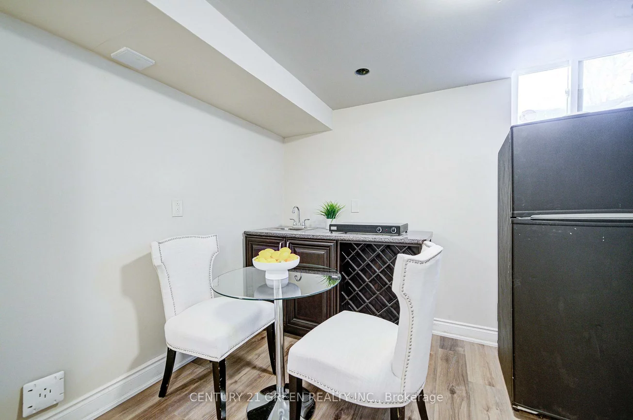 1, Greenarrow, Brampton North, Brampton