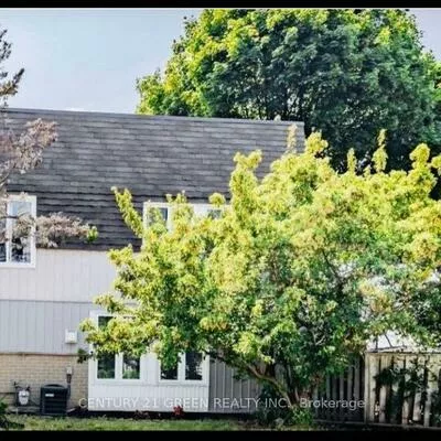 1, Greenarrow, Brampton North, Brampton