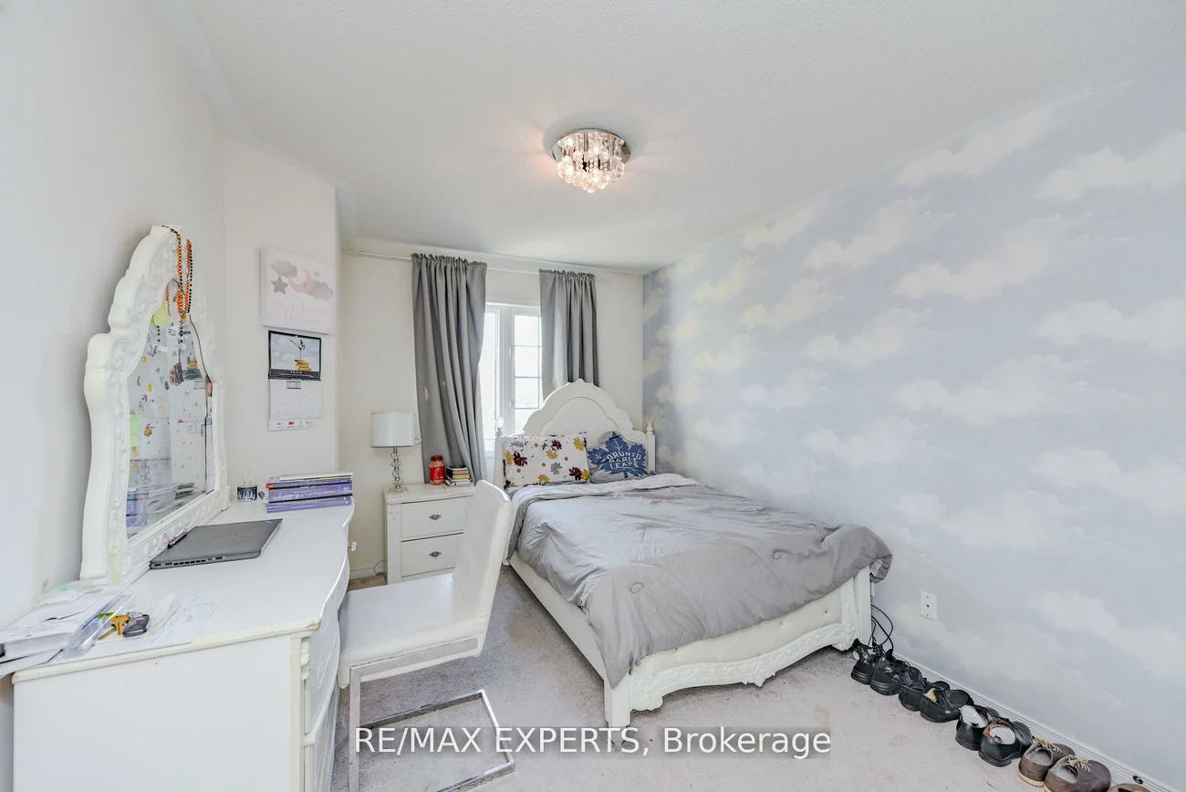 78, Honeyview, Bram East, Brampton