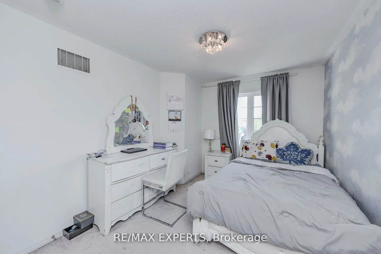 78, Honeyview, Bram East, Brampton