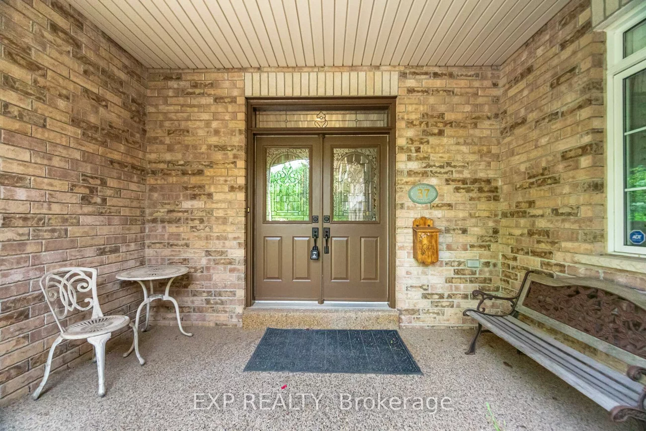 37, Links, Credit Valley, Brampton