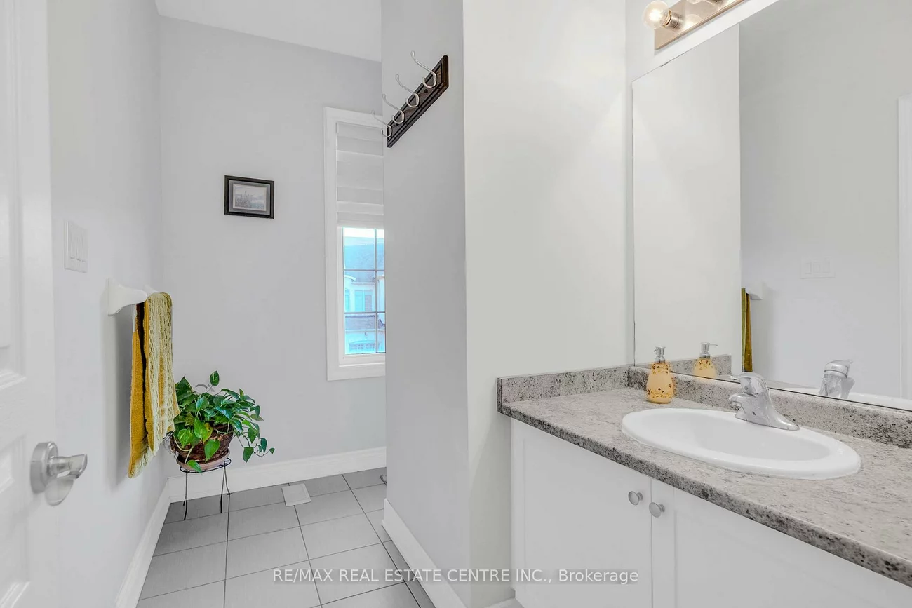 11, Mistyglen, Credit Valley, Brampton