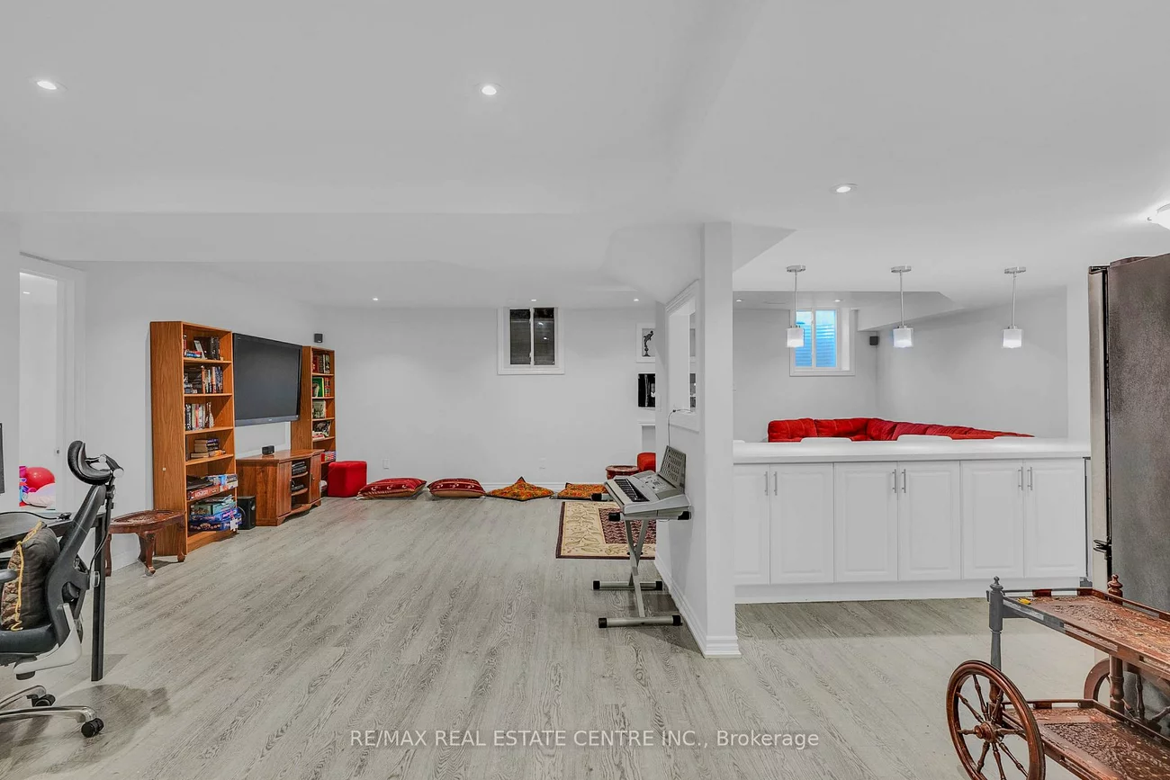 11, Mistyglen, Credit Valley, Brampton