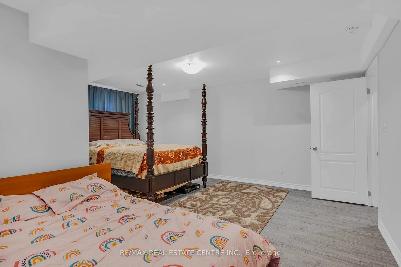 11, Mistyglen, Credit Valley, Brampton