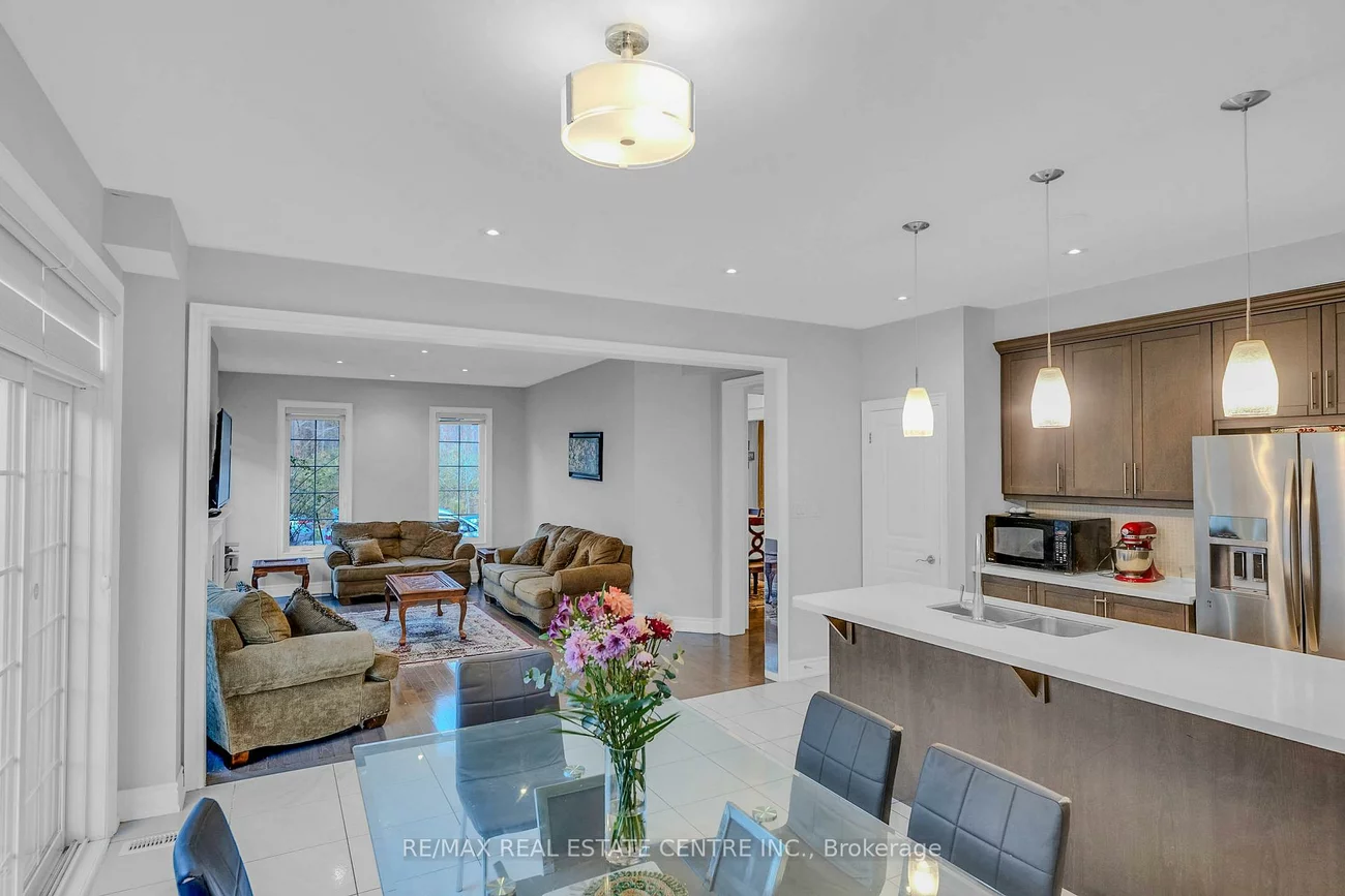 11, Mistyglen, Credit Valley, Brampton