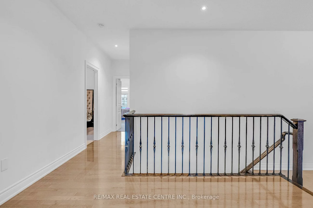 11, Mistyglen, Credit Valley, Brampton