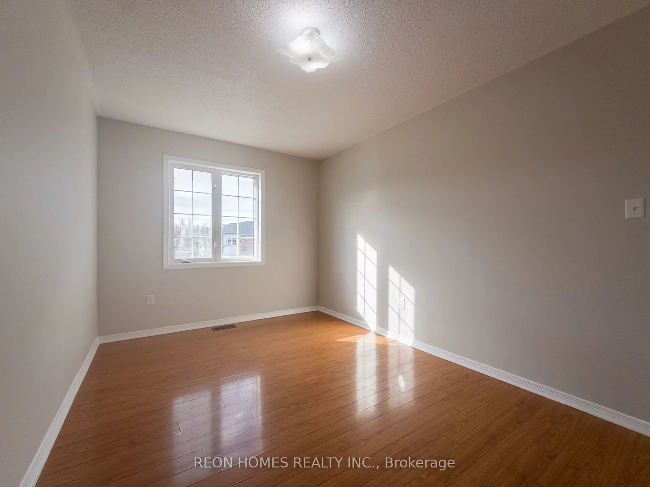 25, Hot Spring, Sandringham-Wellington, Brampton