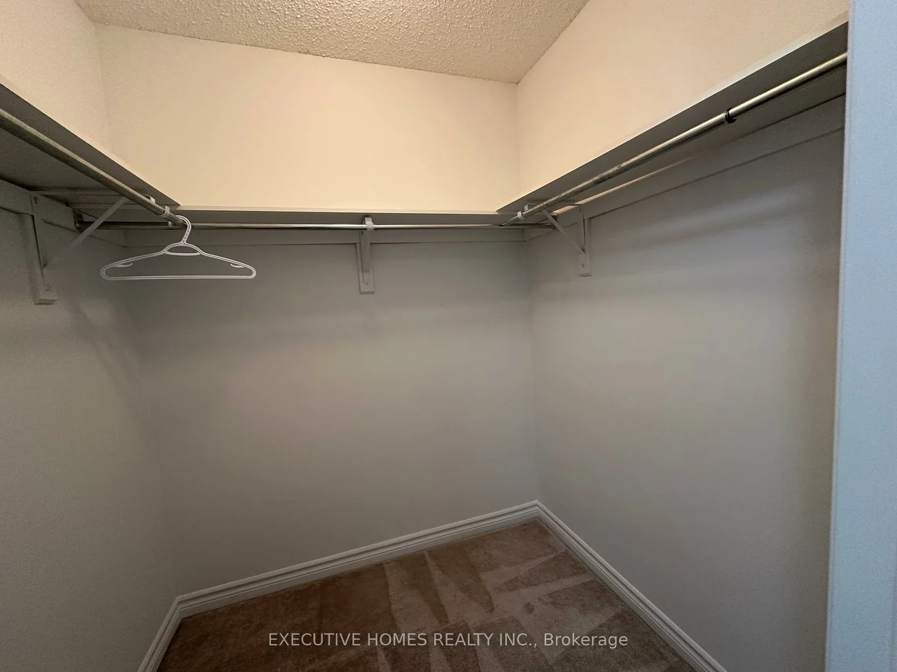 21, Elmcrest, Credit Valley, Brampton