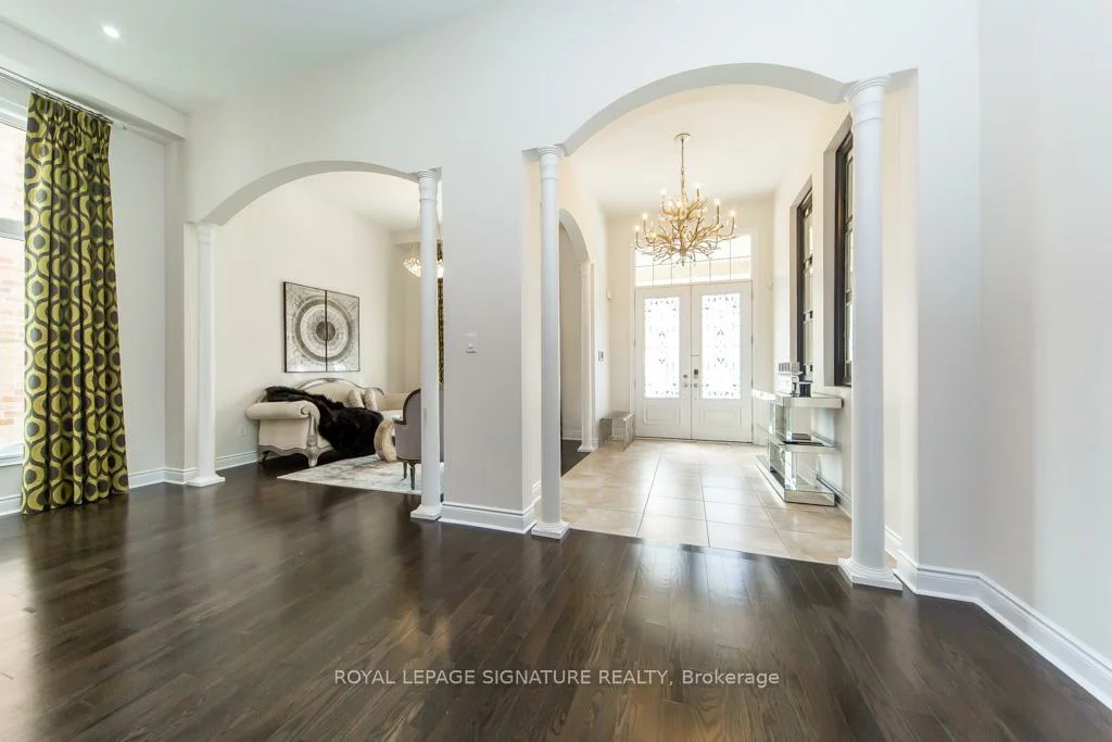 37, Royal West, Credit Valley, Brampton