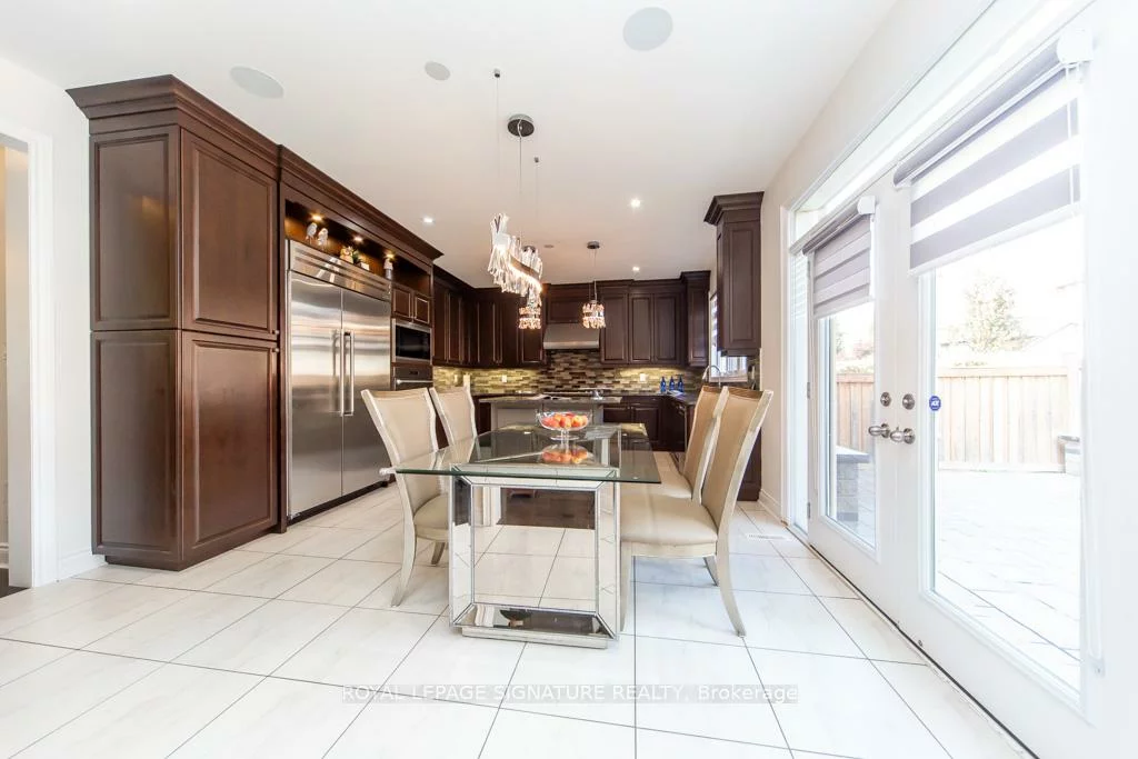 37, Royal West, Credit Valley, Brampton