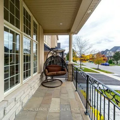 37, Royal West, Credit Valley, Brampton