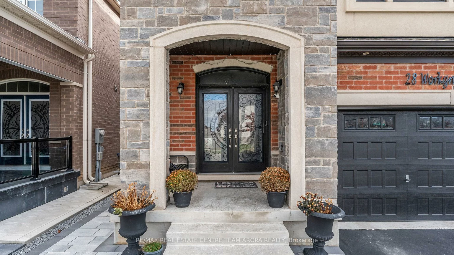 28, Workgreen, Bram West, Brampton