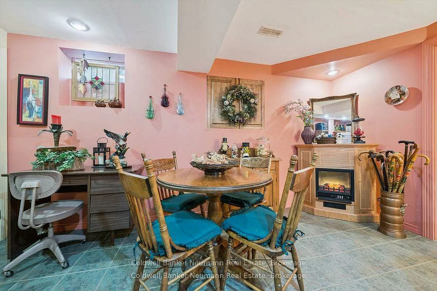 13, Pressed Brick, Brampton North, Brampton