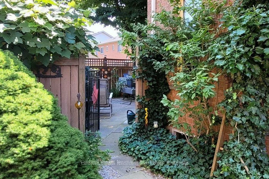 13, Pressed Brick, Brampton North, Brampton