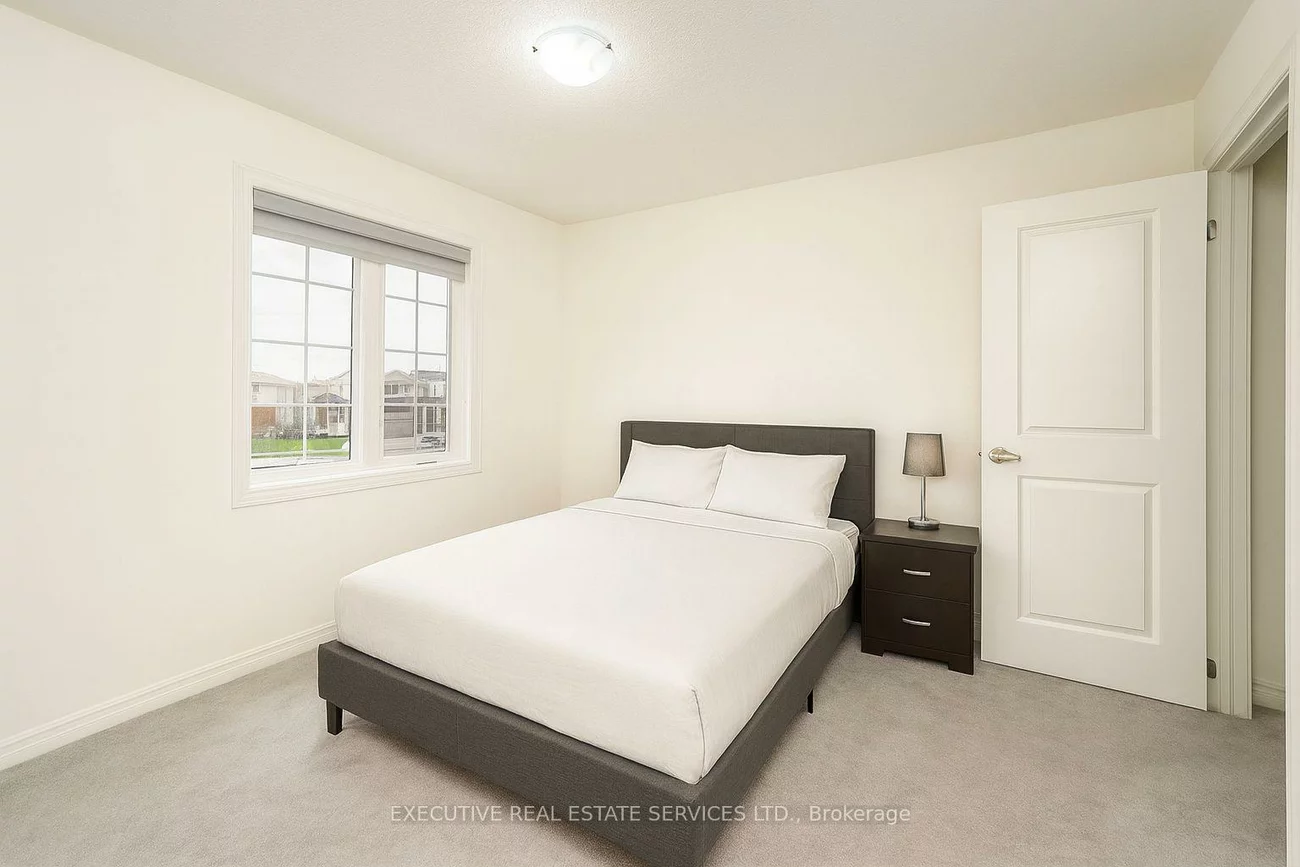 95, Yellow Brick, Brampton North, Brampton